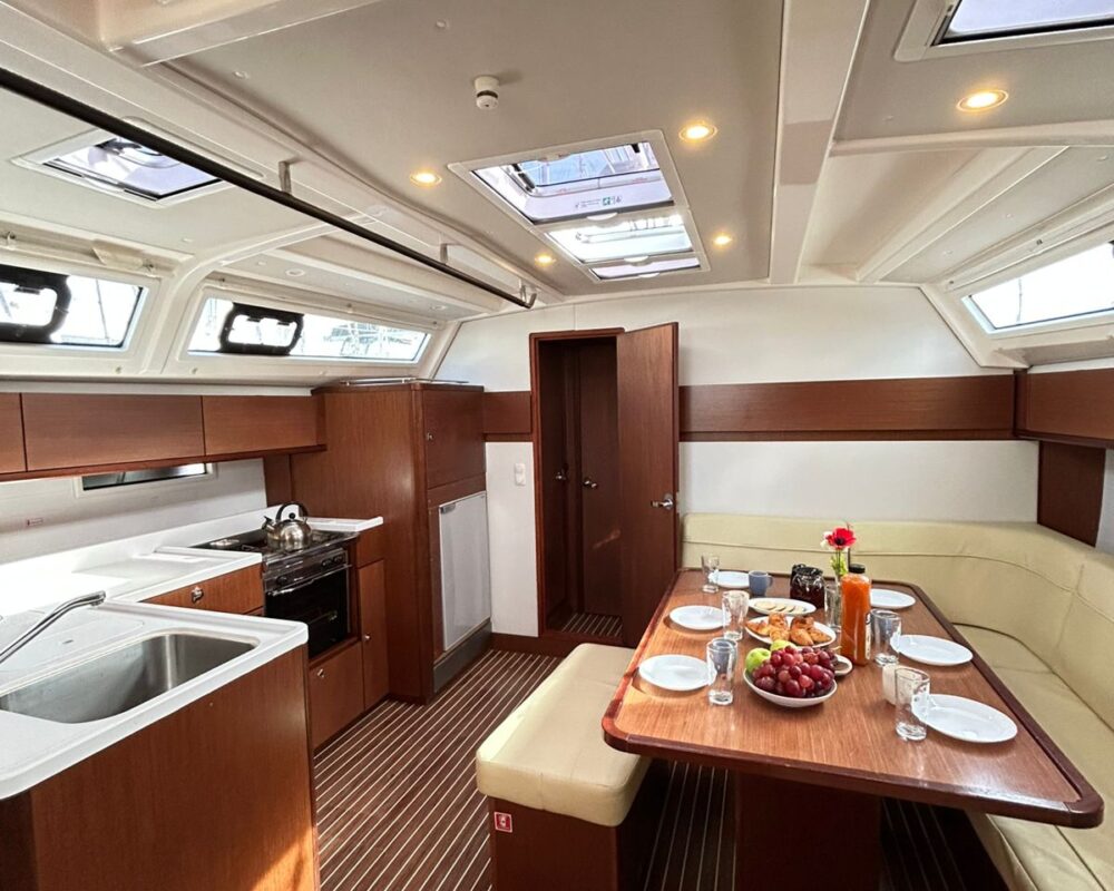 Bavaria cruiser 46 Style Anemoni