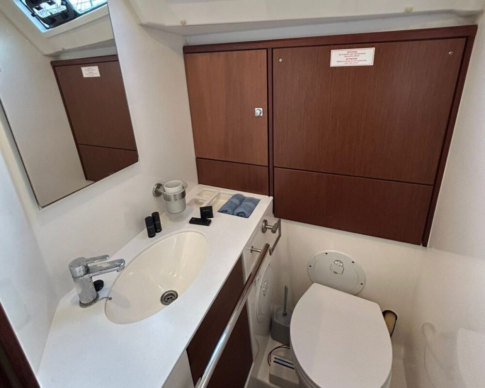 Bavaria cruiser 46 Style Anemoni